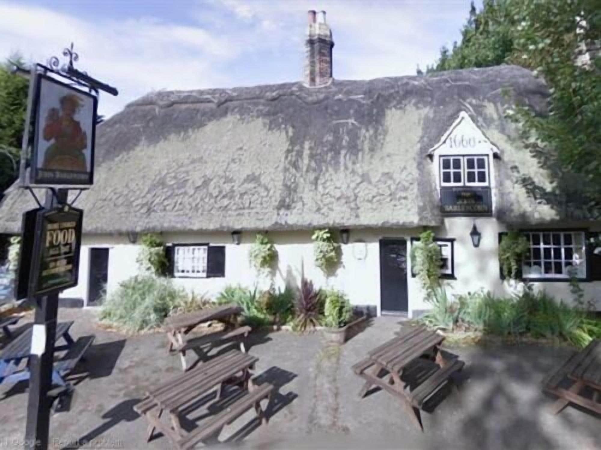 John Barleycorn Hotel Duxford Exterior photo